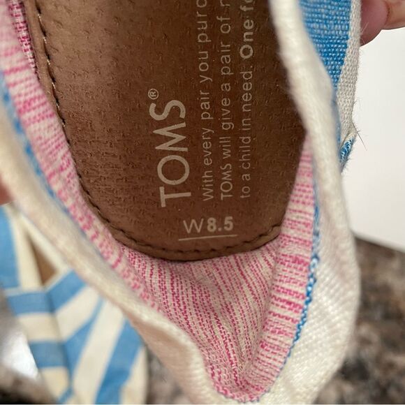 Toms Beach Striped Canvas Loafers - Picture 6 of 7
